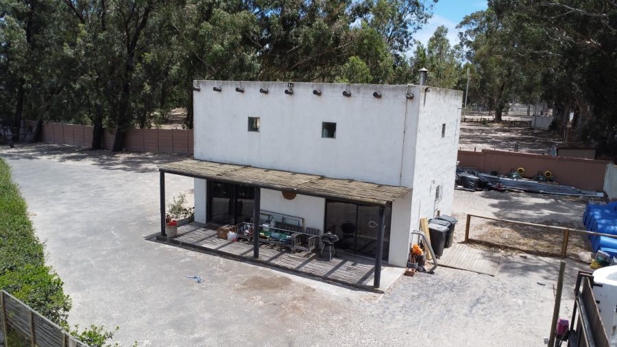 5 Bedroom Property for Sale in Cape Farms Western Cape